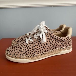 Universal Thread Tan and Black Espadrilles